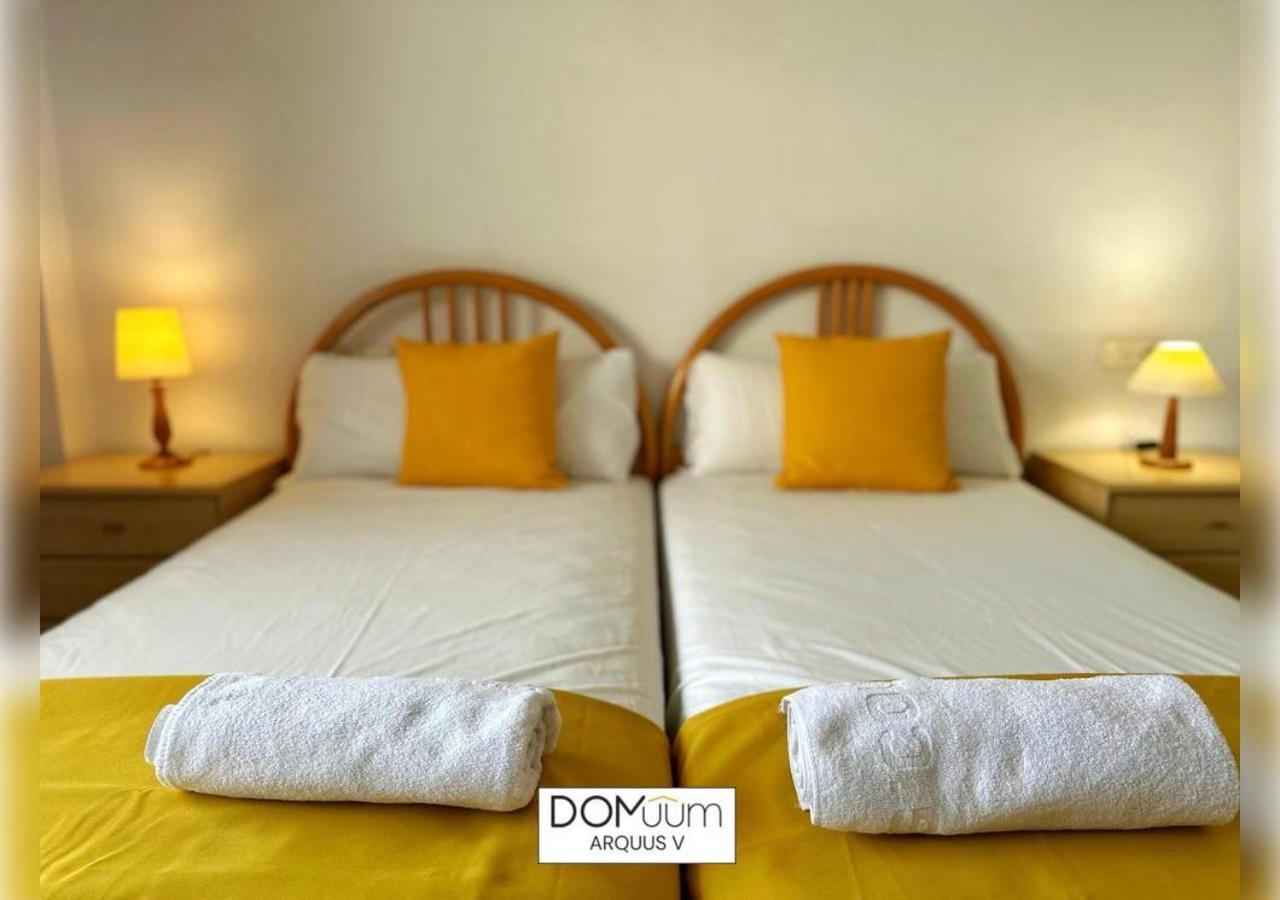 Domuum Holidays - Arquus V Salou Exterior foto