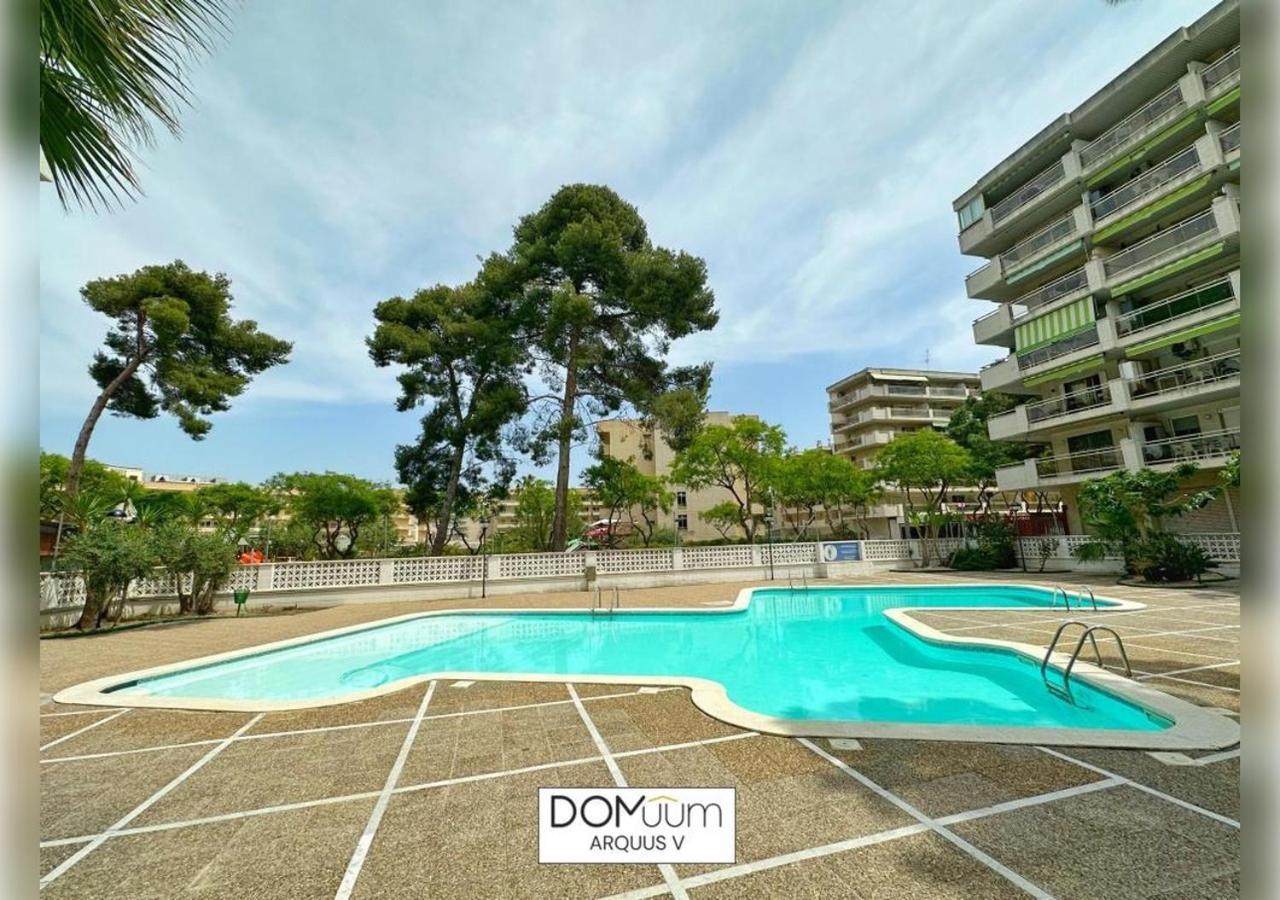 Domuum Holidays - Arquus V Salou Exterior foto