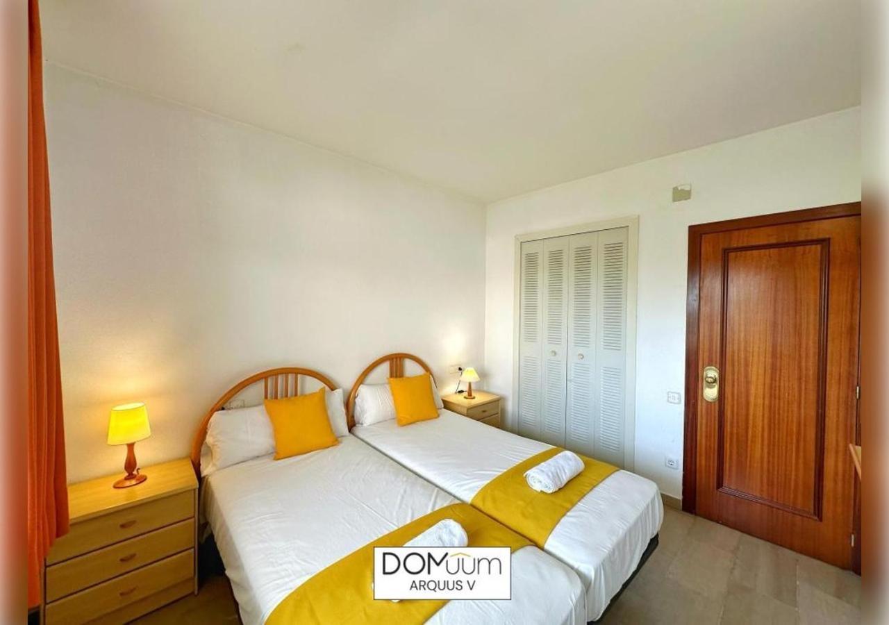 Domuum Holidays - Arquus V Salou Exterior foto